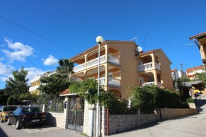 Exterior - Beautiful Adriatic Sea Side View Apartment (Crikvenica)