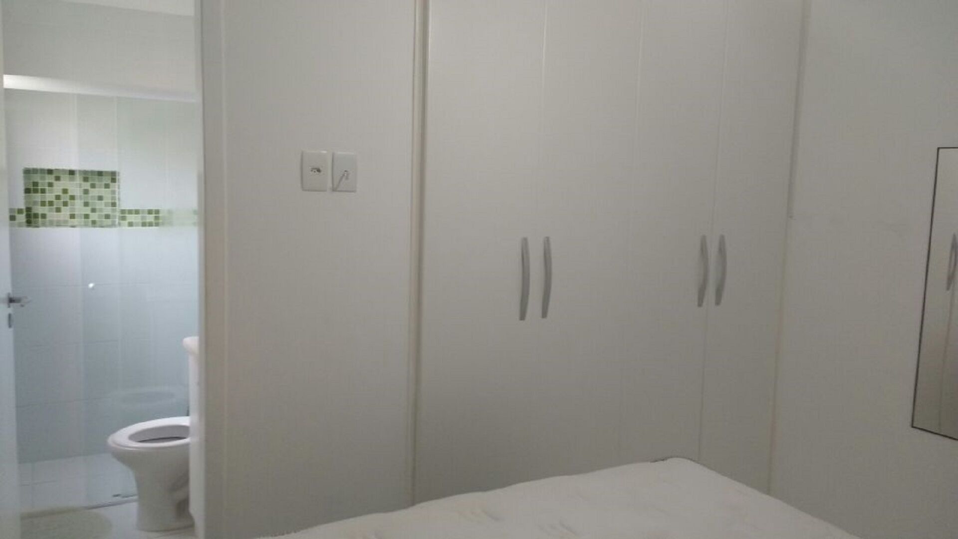 FOOT ON THE SAND 50m, BEACH SERVICE, INTERNET, SMART TV, HEATED SWIMMING POOL