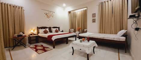 3 bedrooms, free WiFi, bed sheets