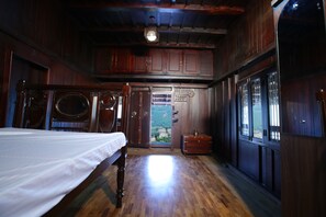 4 soverom, strykejern/-brett og internettilgang