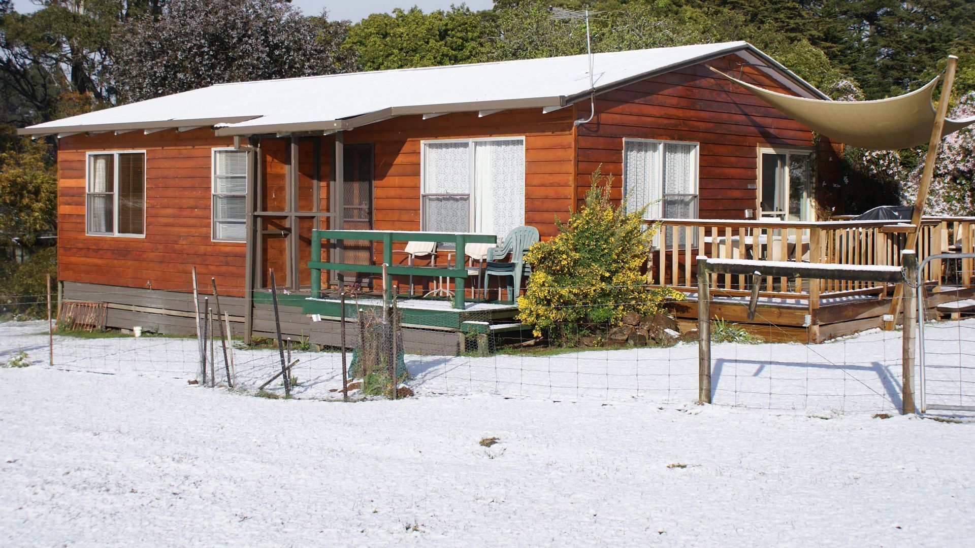 AAA Granary Accomm - Dads 3 bedroom Cottage — image 4