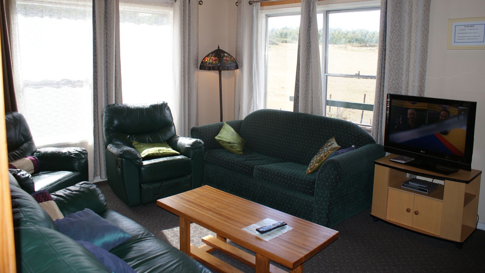 AAA Granary Accomm - Dads 3 bedroom Cottage — image 11