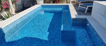 Villa A penthouse - Heated pool