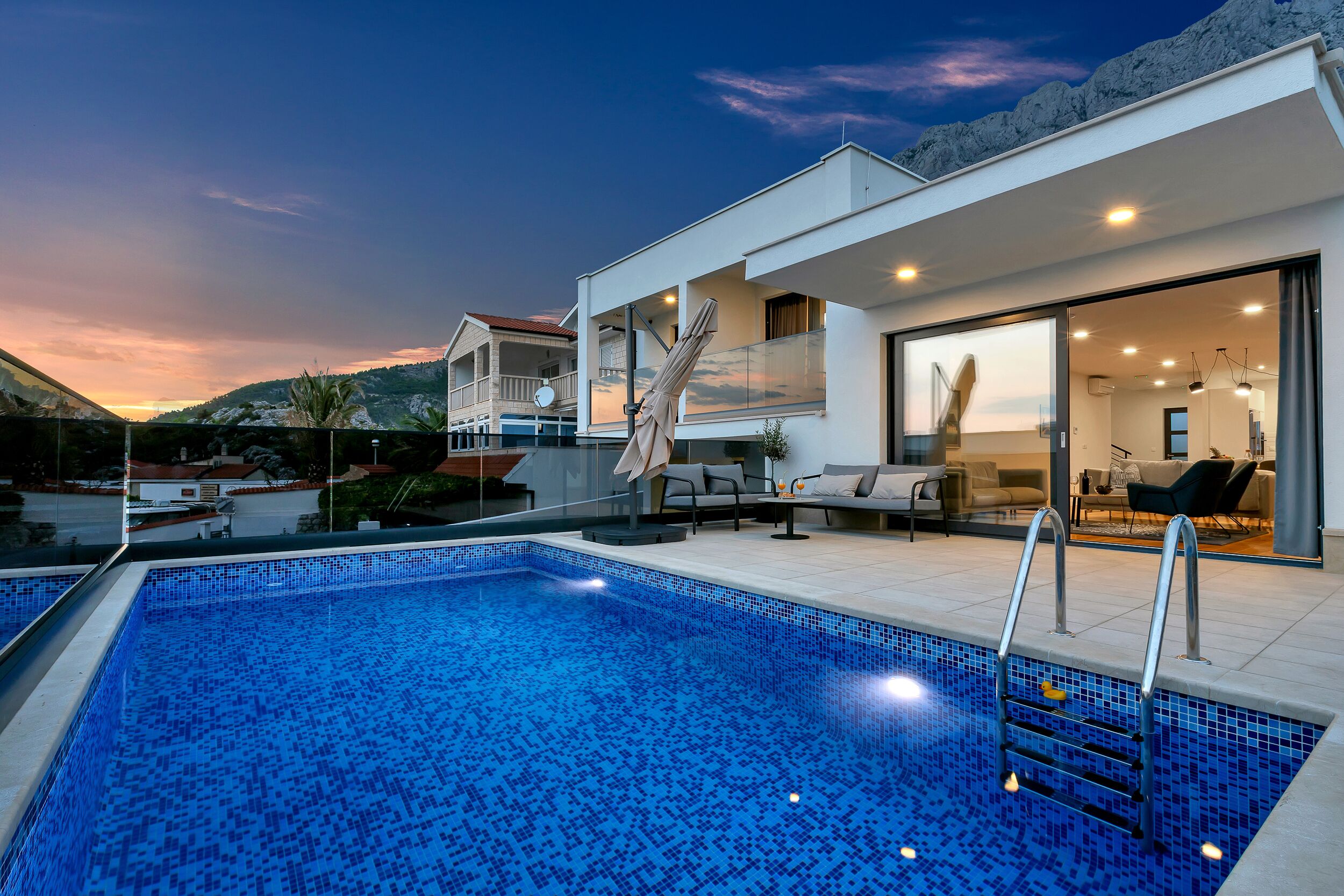 Outdoor pool, a heated pool