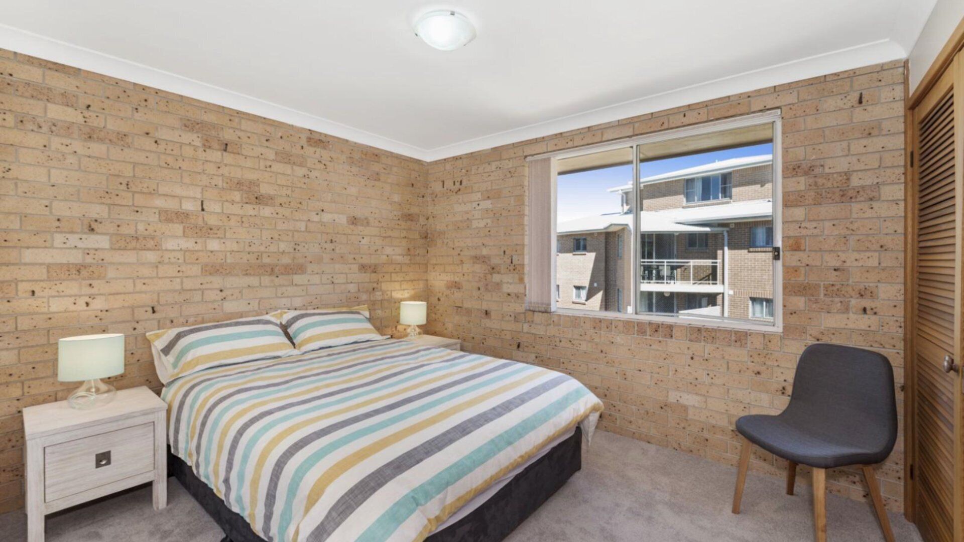 2 bedrooms, iron/ironing board, bed sheets