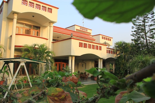 Savrupson Modern Villa (Aamiaismajoitus) 