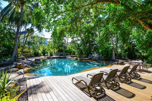 Poinciana Lodge 208, Seaview Apartment on Hamilton Island