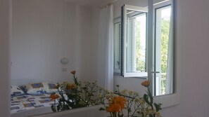 3 bedrooms, free WiFi, bed sheets - Large And Spacious Air Conditioned 90 M2 Apartment, Bright And Sunny, Sea View (Opatija)