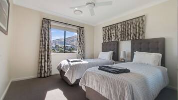 4 Schlafzimmer, Bügeleisen/Bügelbrett, Reisekinderbett, kostenloses WLAN