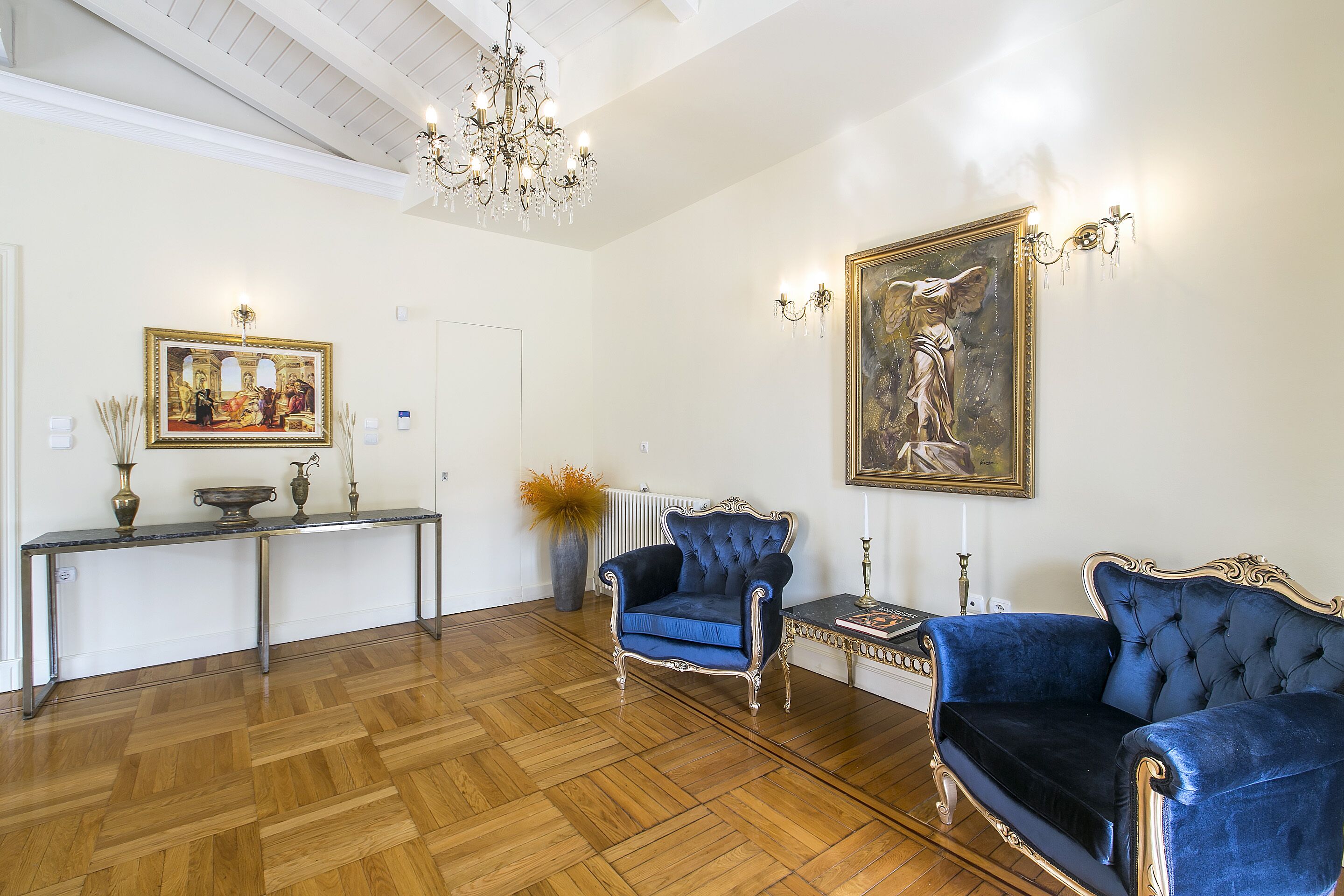 Aerides Luxury Suites, In the heart of the historic center, with Acropolis view