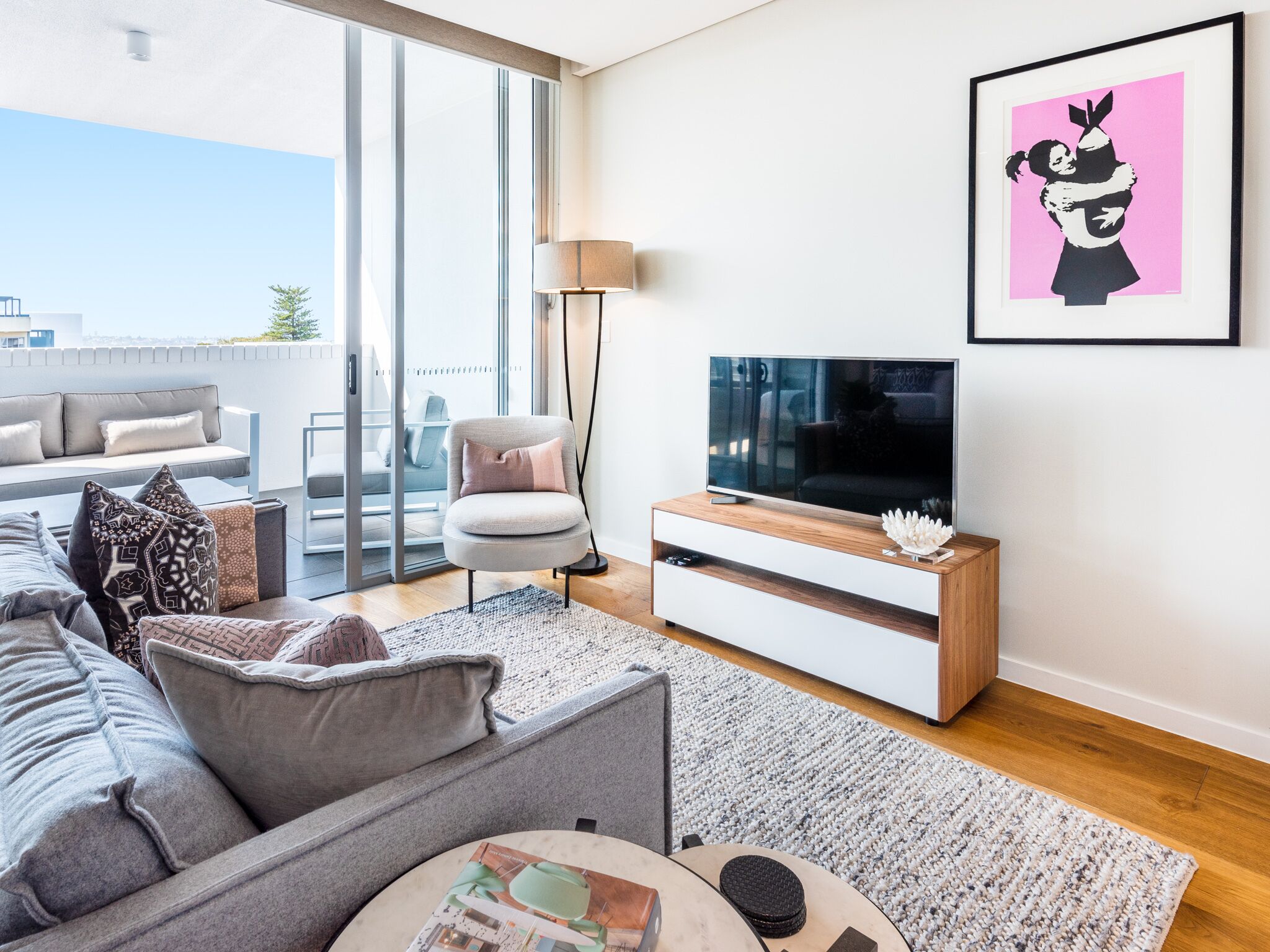 Bondi Amari Six Zero Three with Private Balcony — image 9