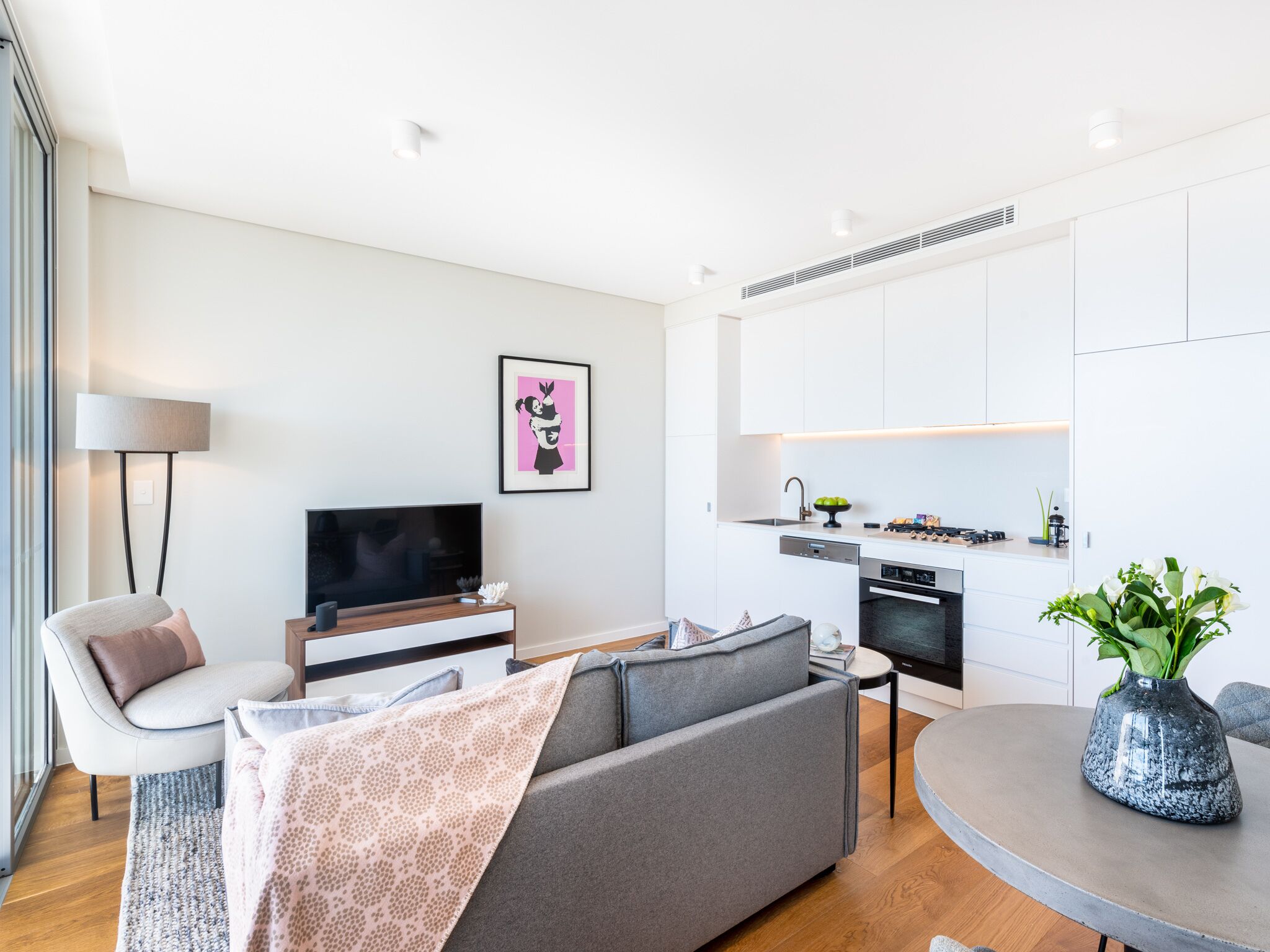 Bondi Amari Six Zero Three with Private Balcony — image 15