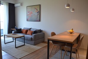Flat-screen TV - Poti Apartments - get cozy apartment in Poti (Poti)
