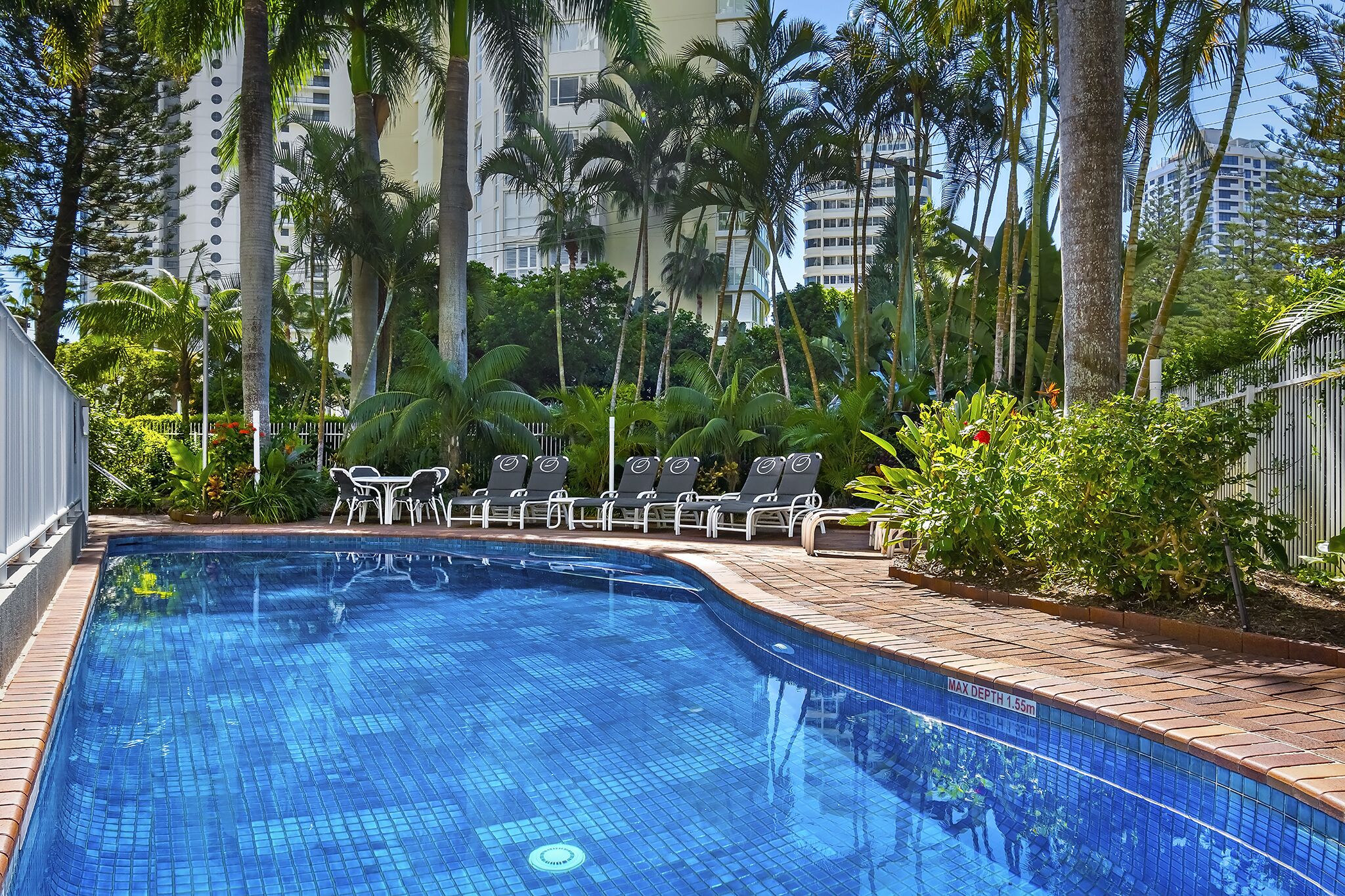 Oscar on Main Resort - Superior 3 Bed Ocean View — image 4