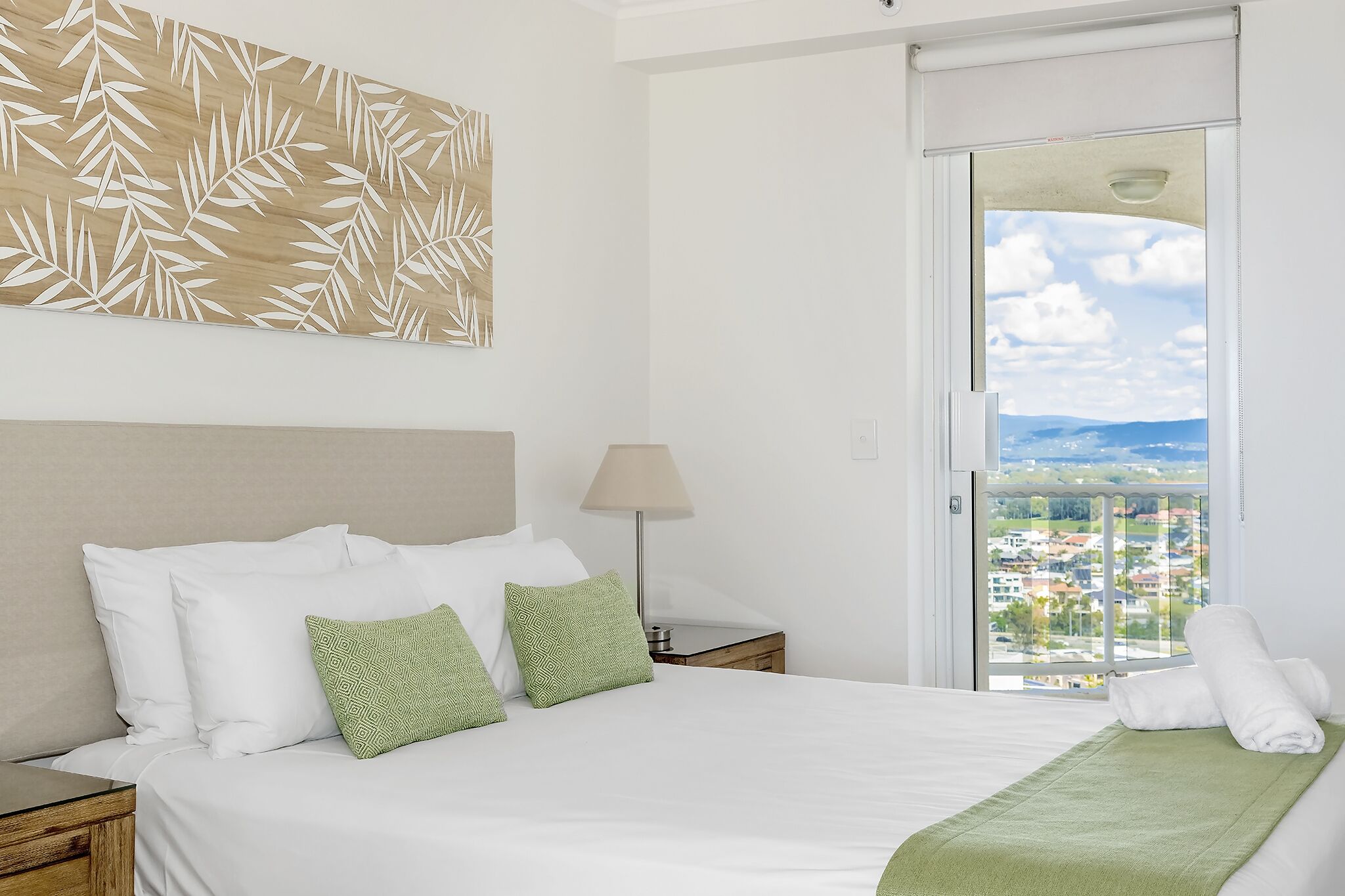 Oscar on Main Resort - Superior 3 Bed Ocean View — image 15