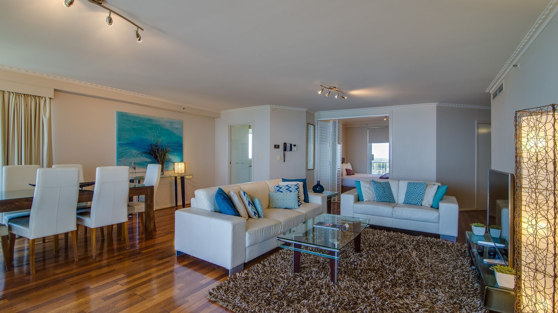 Oscar on Main Resort - Superior 3 Bed Ocean View — image 11