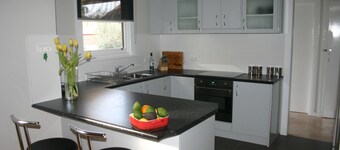 Banksia Cottage - An Old Charm Cottage that has been completely renovated
