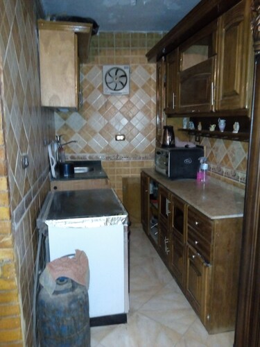 We are located five minutes walk from the pyramids, and from the apartment MOHAM