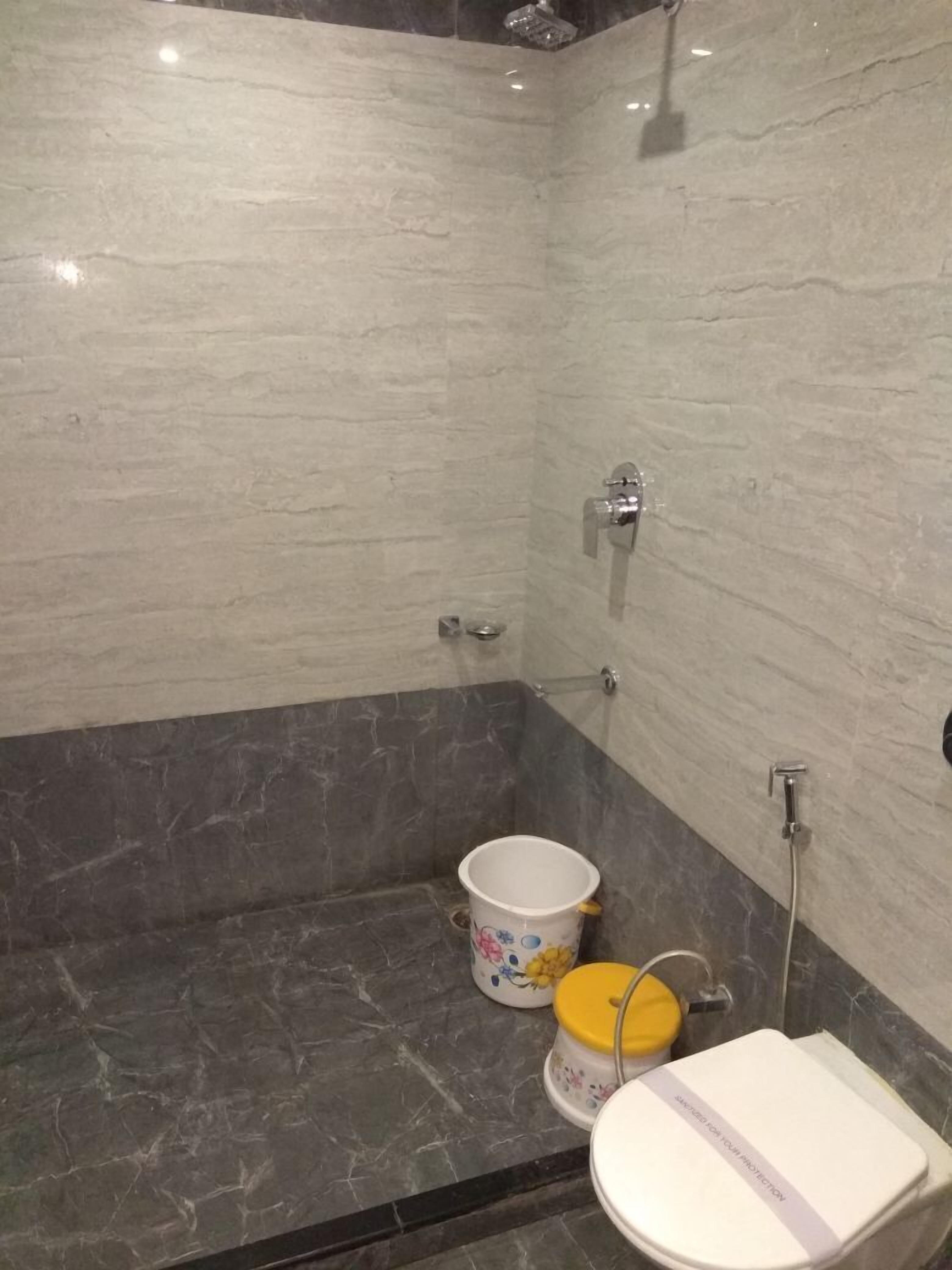 SUNRISE HOTEL JHANSI