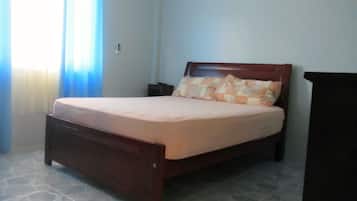 2 habitaciones, tabla de planchar con plancha y internet