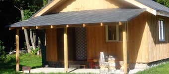 Malinovka Homestead - Rustikaler Traum in den Pinienwäldern