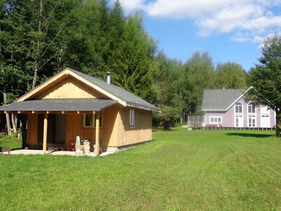 Malinovka Homestead - Rustic Dream in the Pinewoods