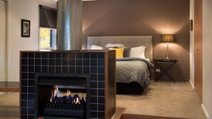 1 habitación, tabla de planchar con plancha, internet y ropa de cama 