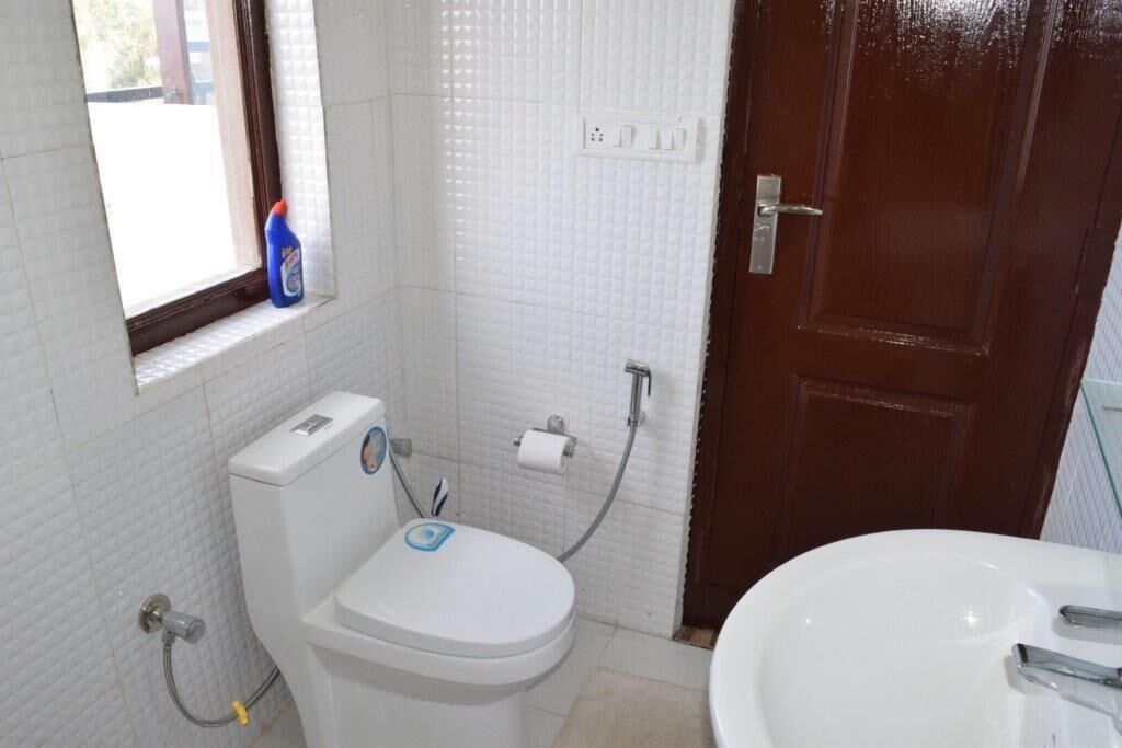 SINK INTO OBLIVION. NOTHING TO DO EVERYTHING TO GAIN.