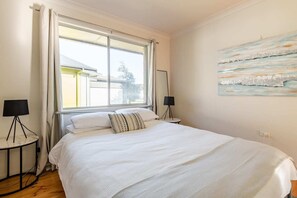 2 Schlafzimmer, Bügeleisen/Bügelbrett, kostenloses WLAN, Bettwäsche