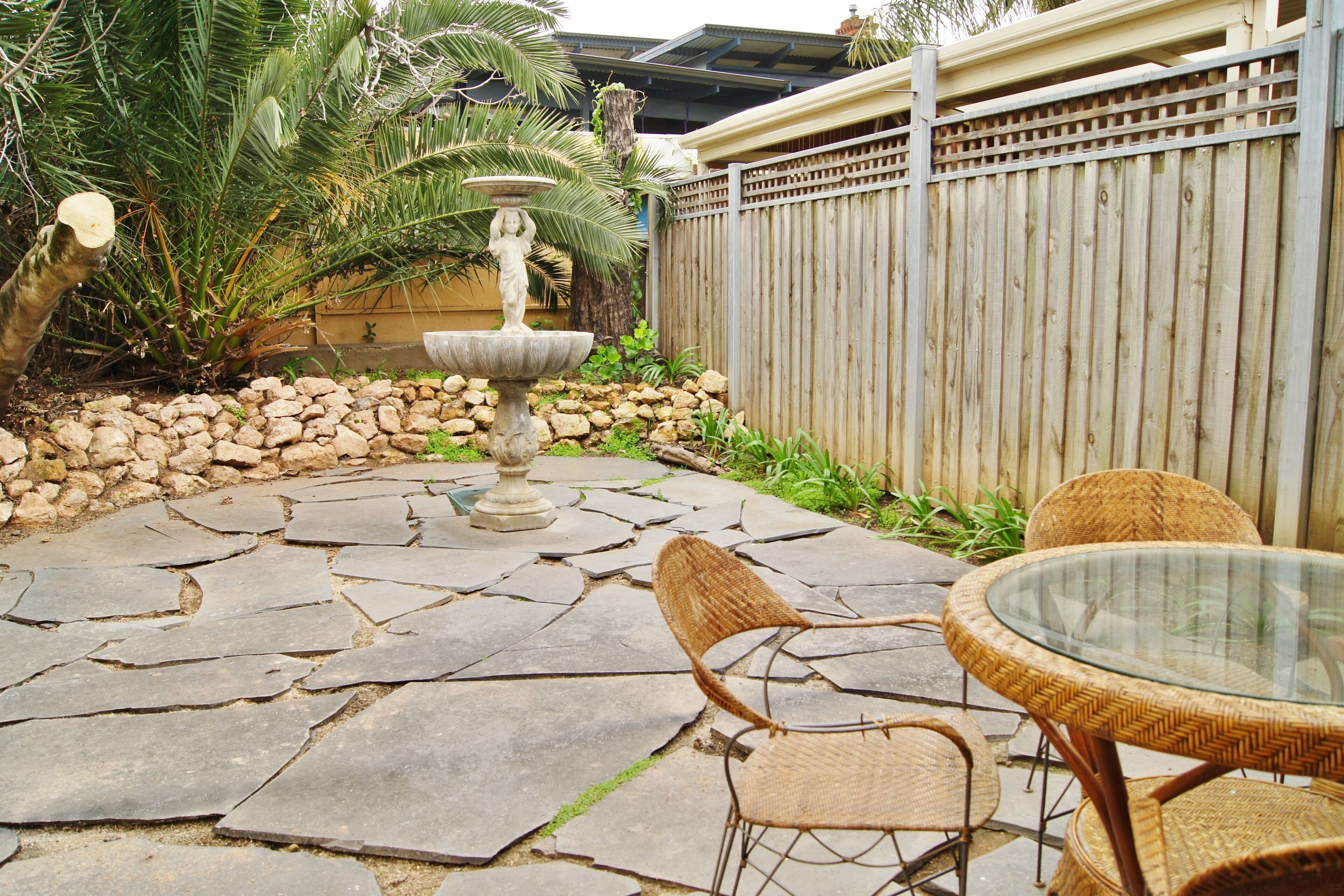 King Bedroom with King Spa Bathroom ensuite and Private Courtyard — image 13