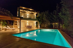 Piscine extérieure