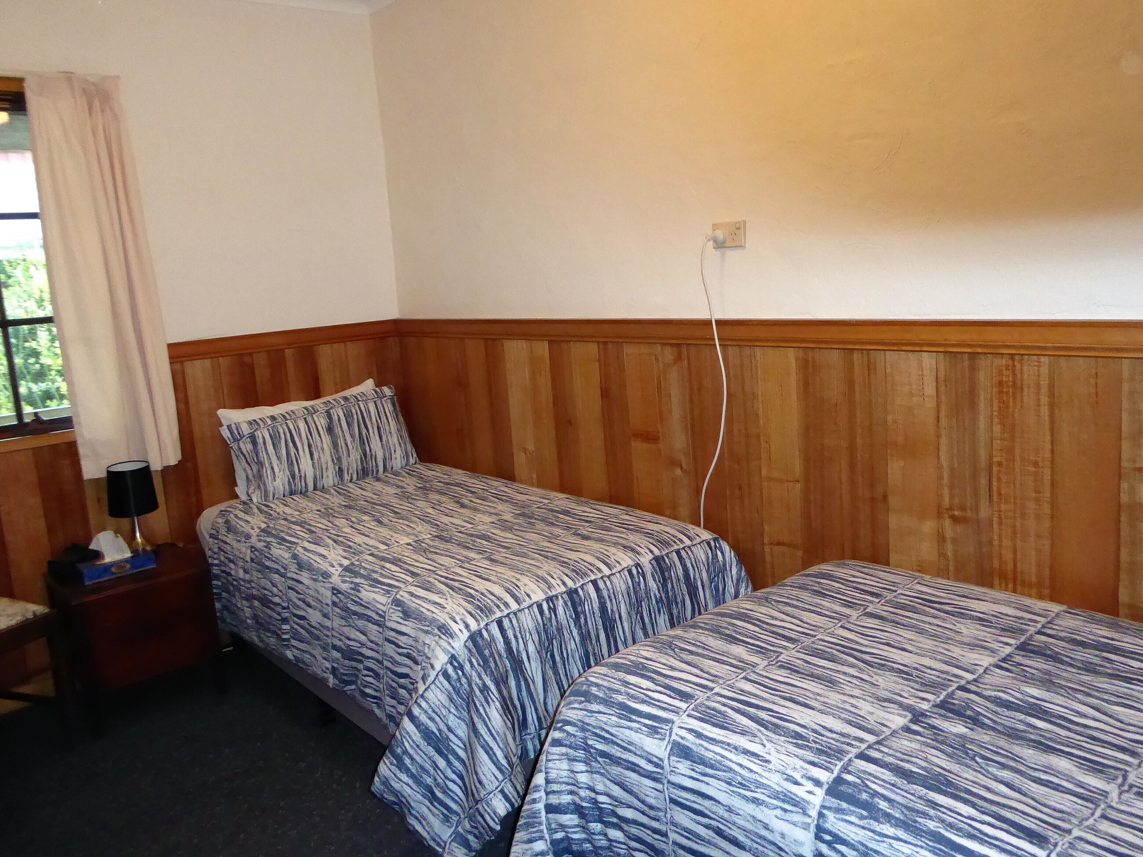 Platypus Park Country Retreat - Forester Apartment WiFi — image 7