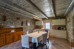 Fridge, microwave, oven, stovetop - Holiday house with private pool in village Bulići (Šajini)