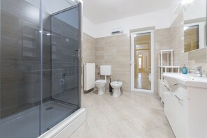 Hair dryer, towels - Apartment Raspolic - no.3 (Trinajstici)