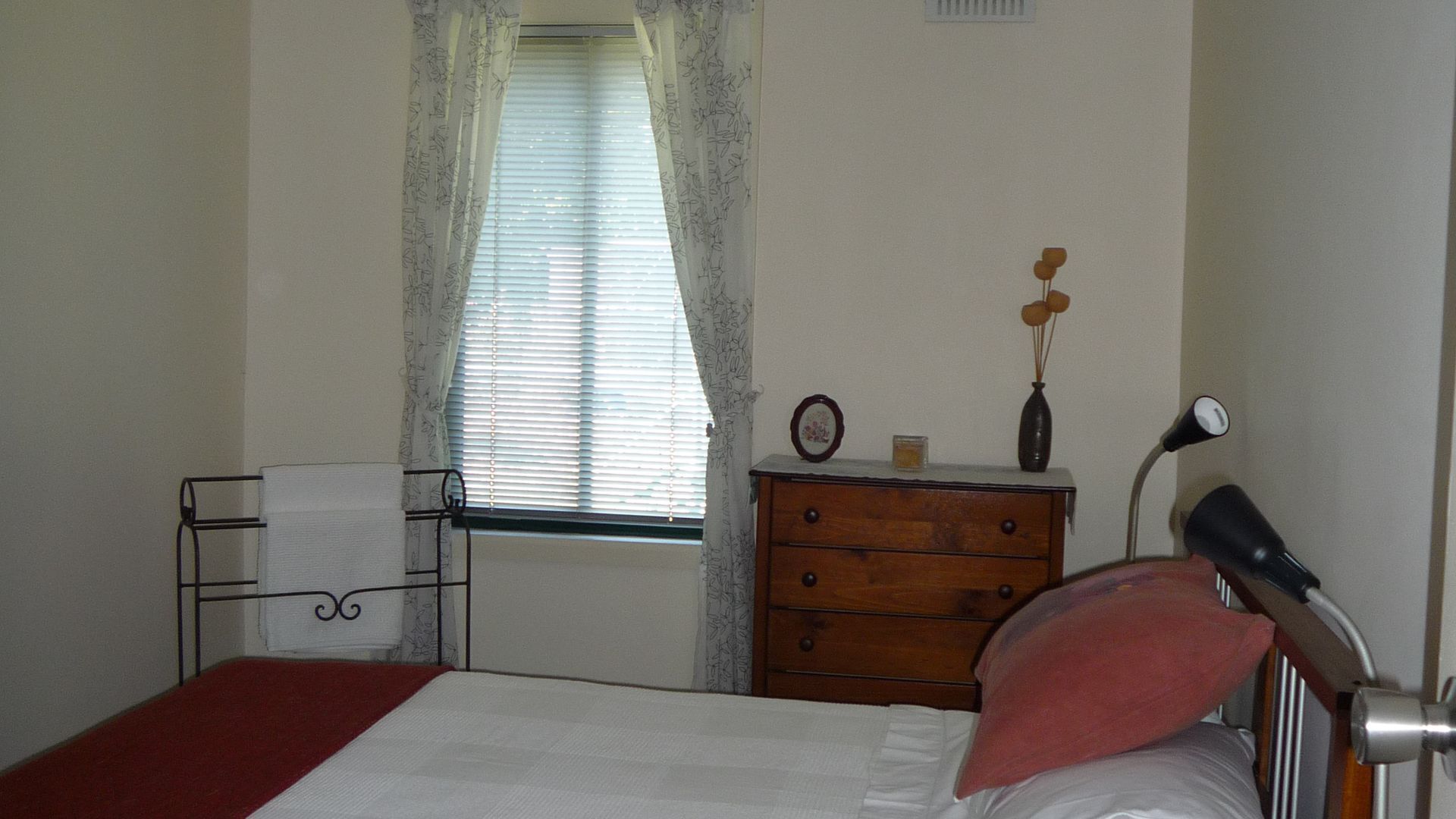 Triangle Farm Cottage - Bed & Breakfast