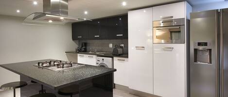 Fridge, microwave, stovetop, toaster