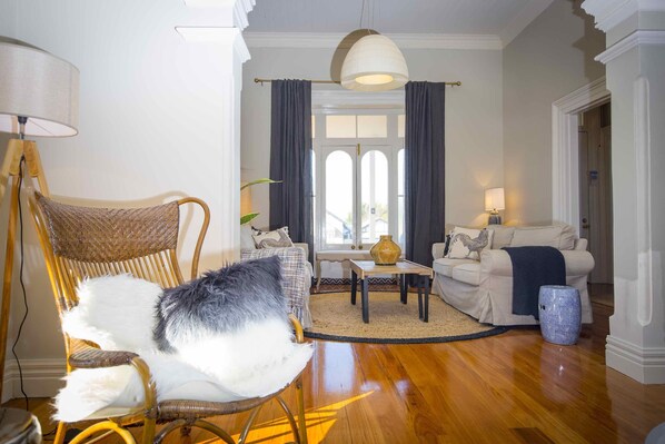 TV, fireplace, DVD player, stereo