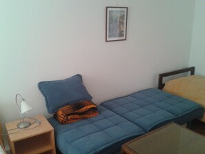 1 bedroom, WiFi, bed sheets