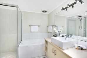 Ensemble douche/baignoire