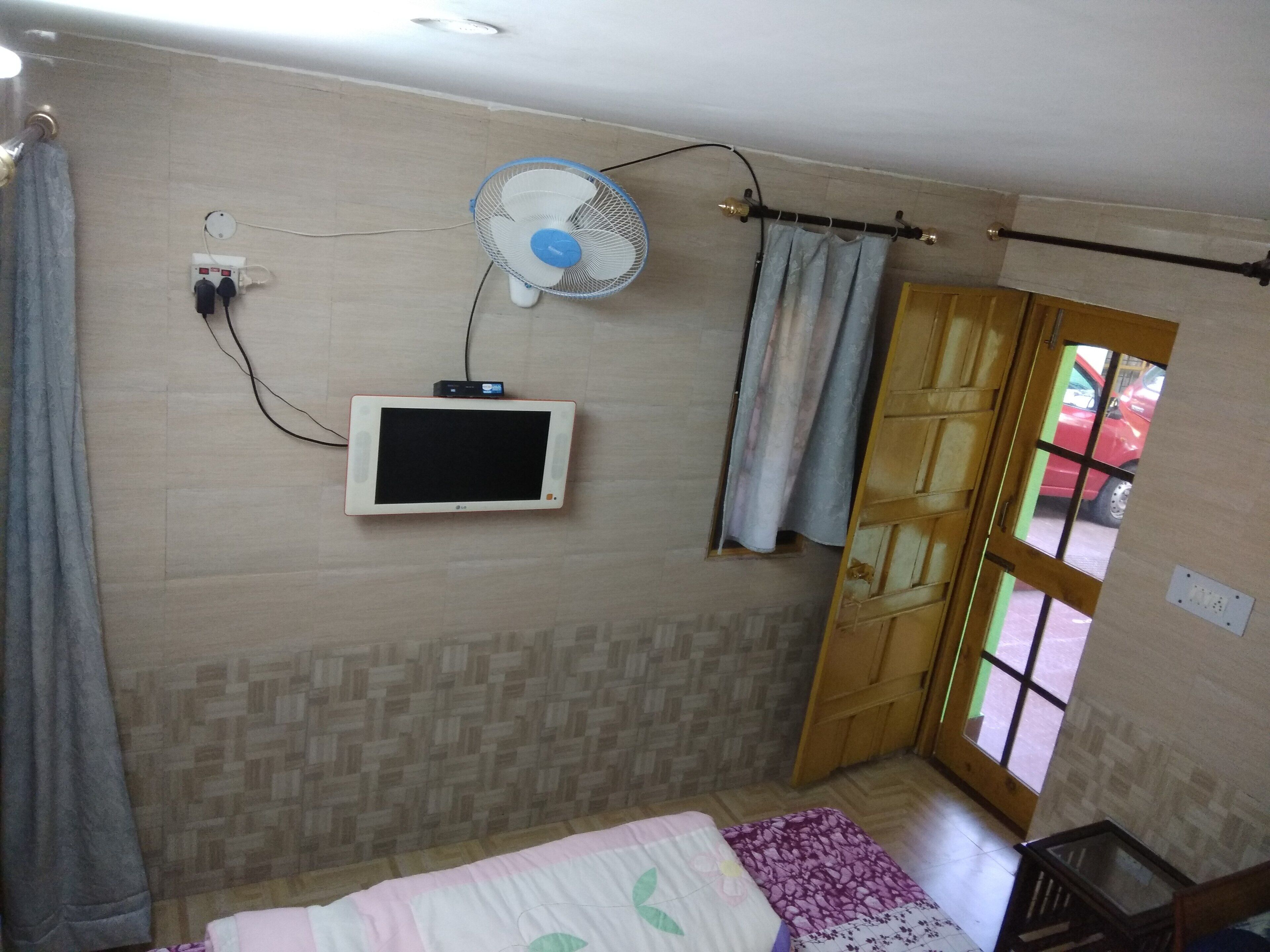 Dharamsala - Furnished 2 Room set with kitchen
