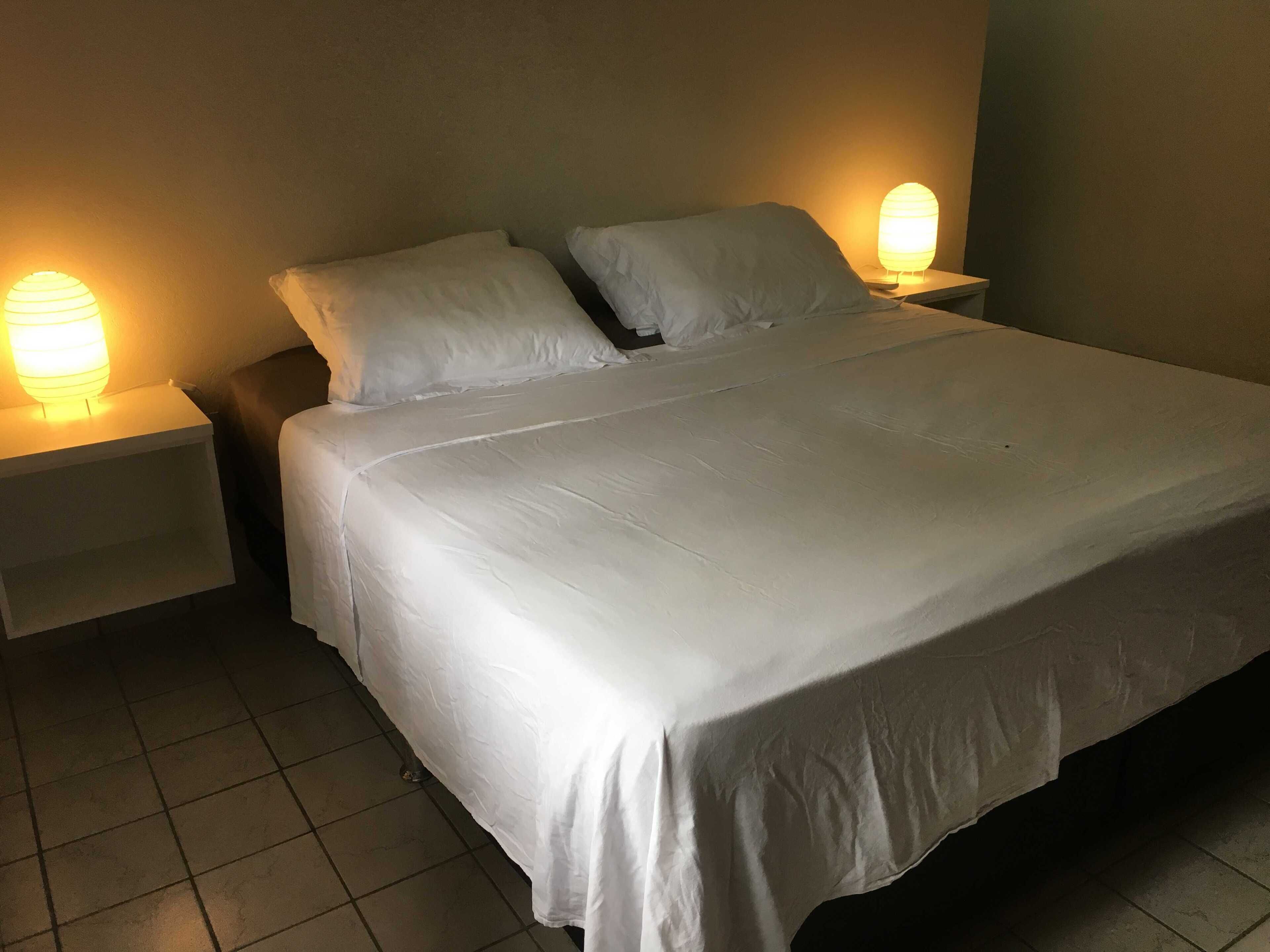 Beach house with pool, barbecue, hammocks and leisure area of ​​1350m2