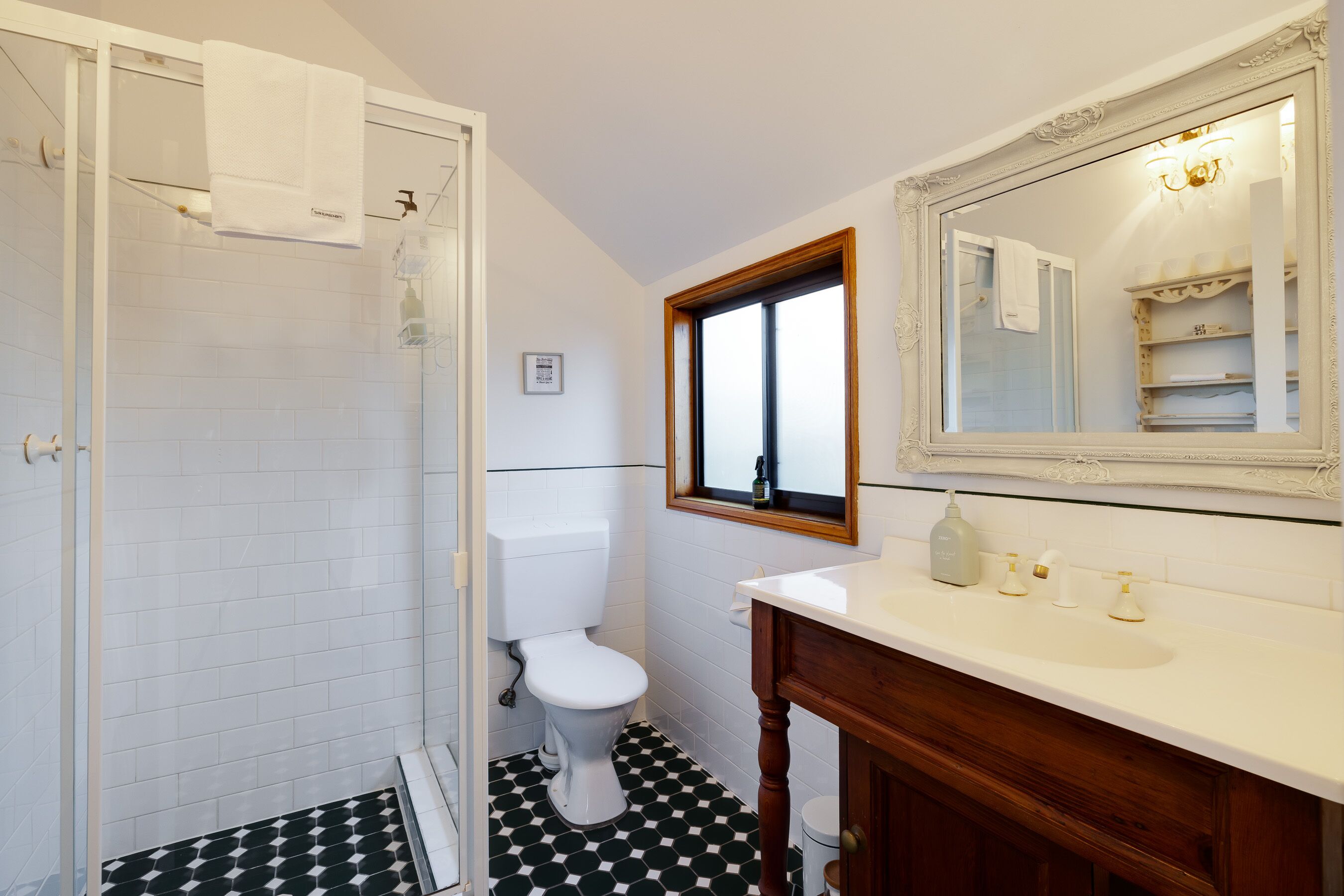 Little Nest Spa Retreat — image 14