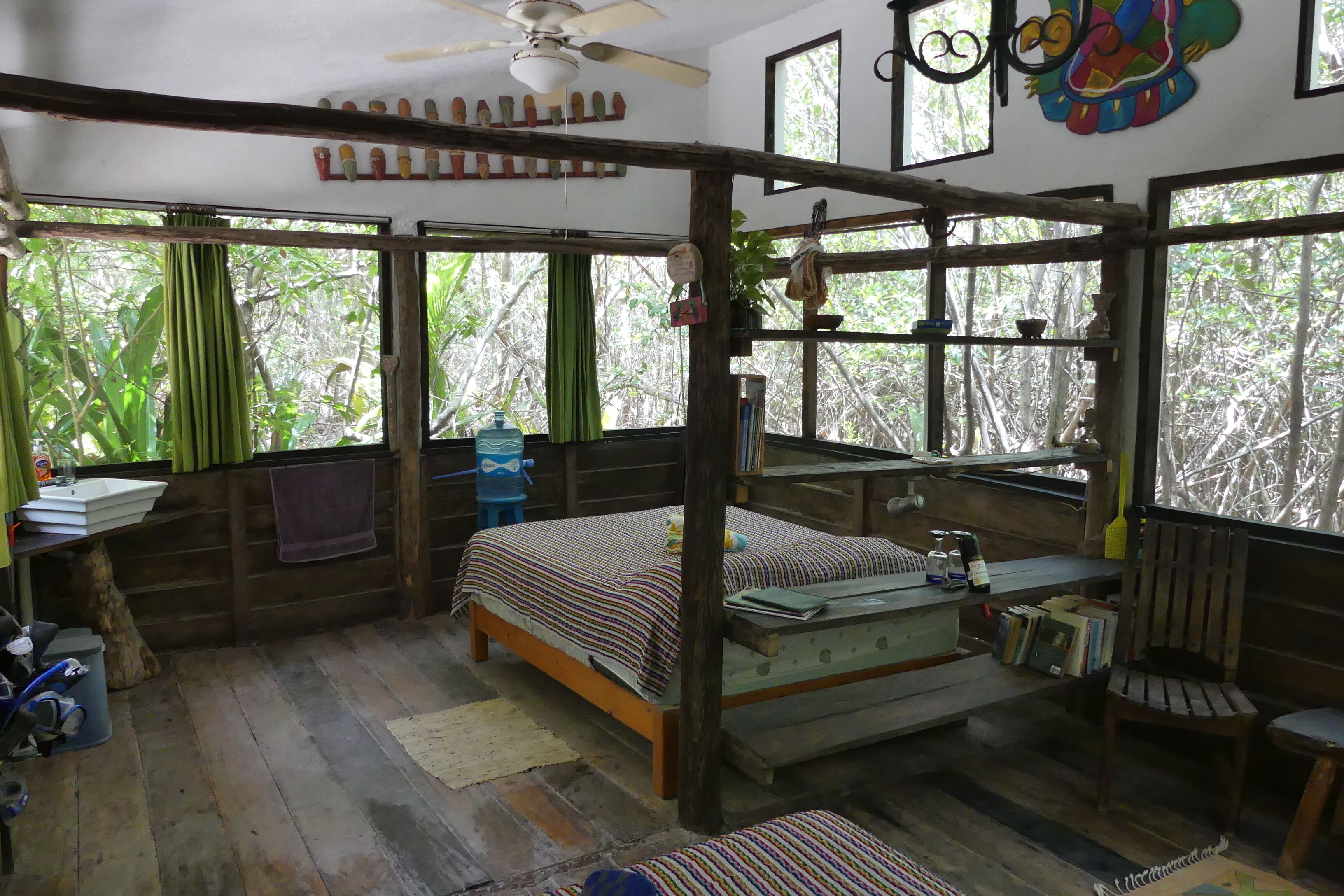 Travel in' Hide Away