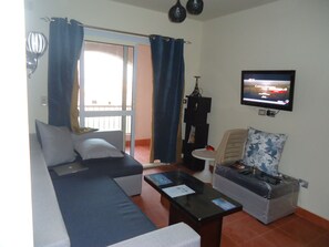 Flat-screen TV, ping pong