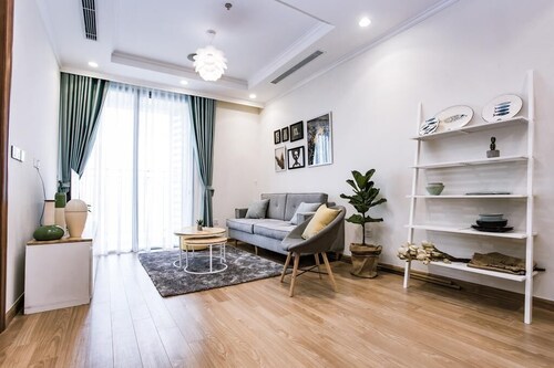 Spring House with Garden view