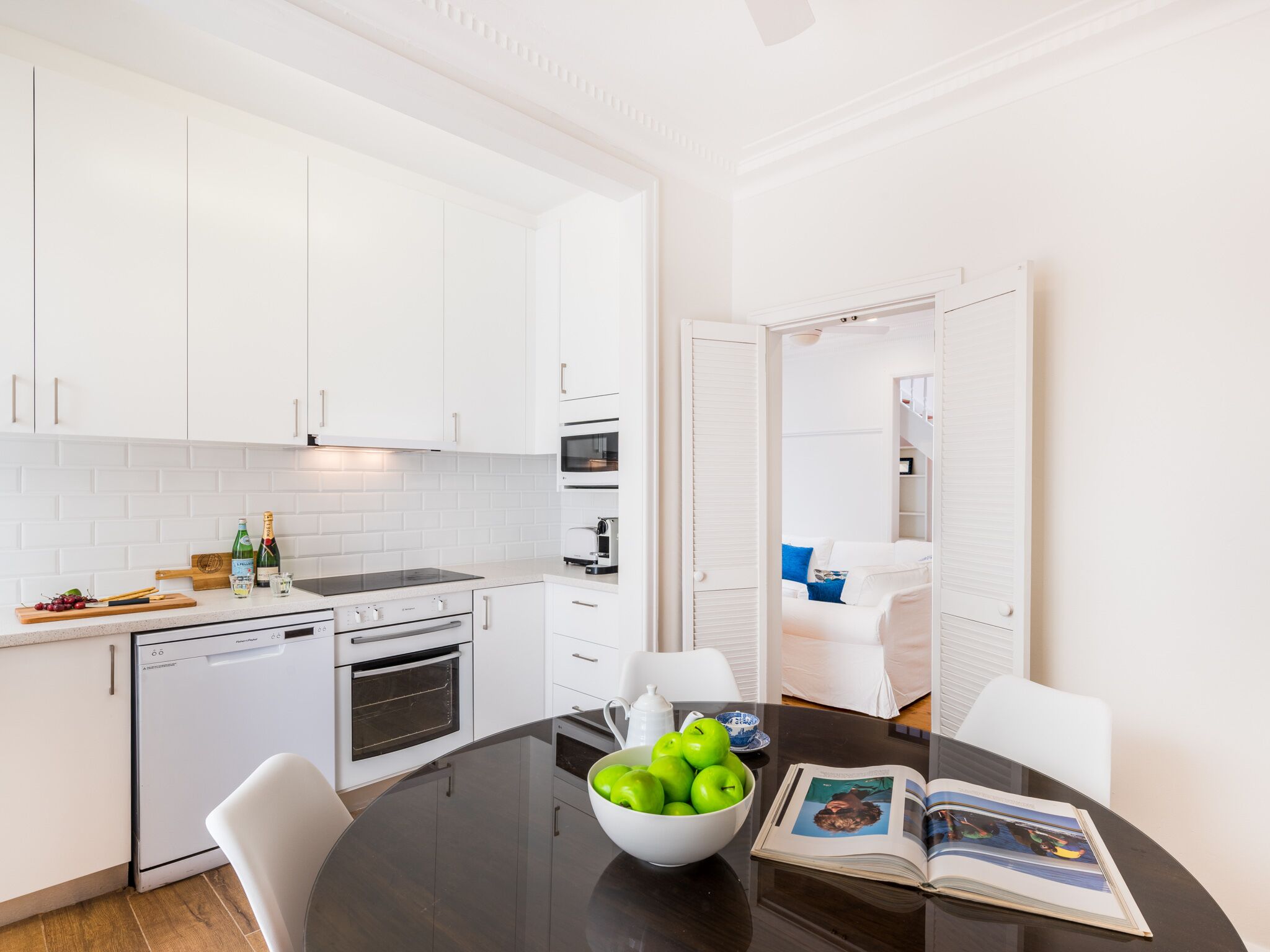 Elanora House In Prestigious Vaucluse — image 7