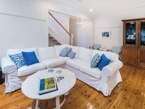 TV, fireplace, DVD player, offices