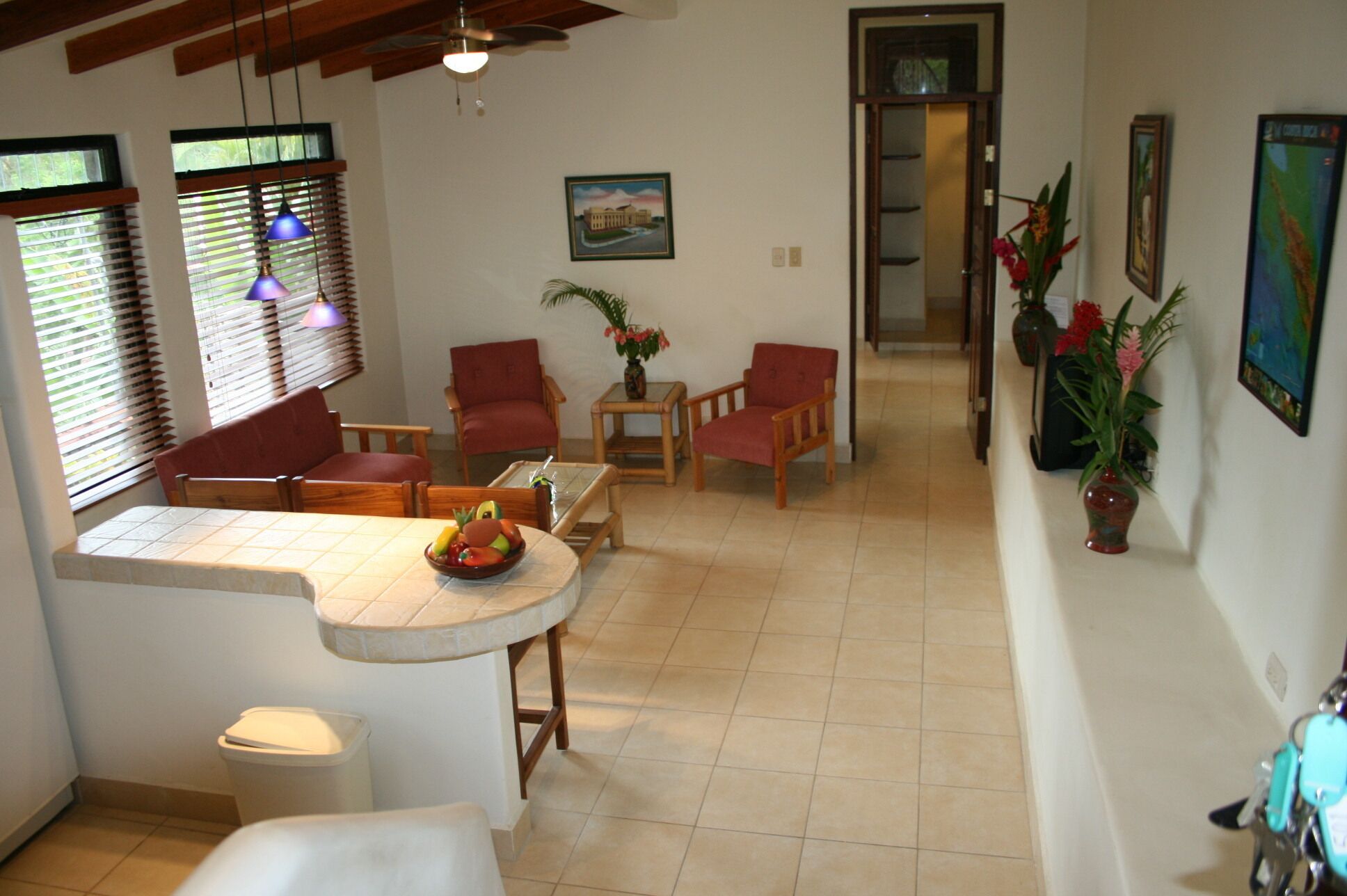 VILLAS CASA LOMA -Suite 502- FLAMINGO BEACH'S BEST KEPT SECRET FOR OVER 30 YEARS
