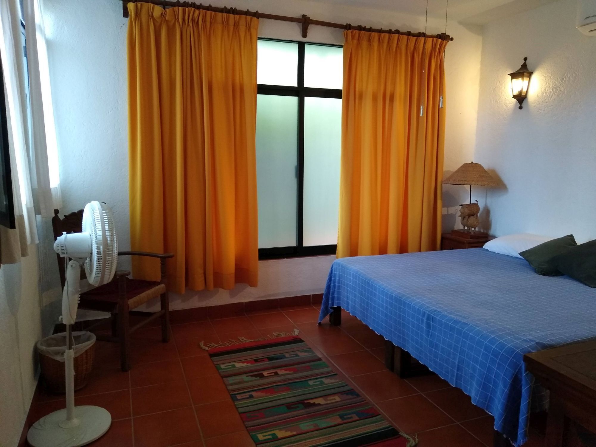 Walk to La Ropa from this one-bedroom apartment