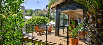 The Arthouse - NZ Architect Award-winning Nelson Waterfront Home